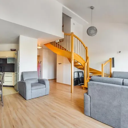 Holdu Pruskiego, Sun & Snow