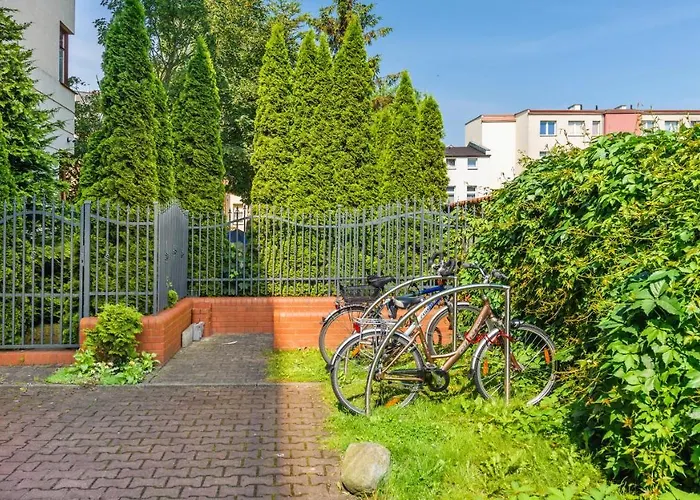 Holdu Pruskiego, Sun & Snow